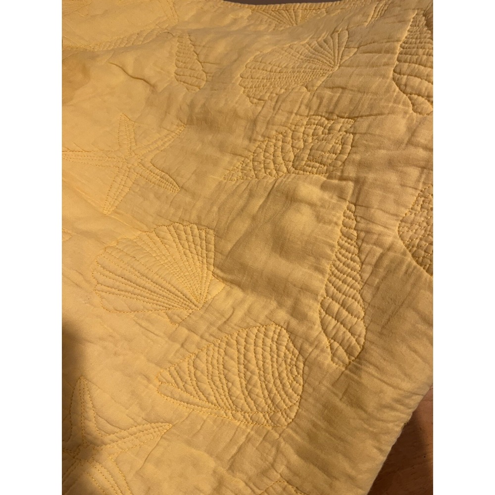 Max Studio Quilt Yellow Seashells Beach Pattern Full/Queen Shams